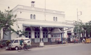Stasiun Semut Surabaya